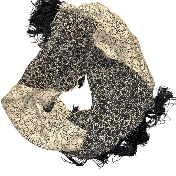 Silk Dbl faced black white reversible fringe trim intricate print scarf - Picture 4 of 6